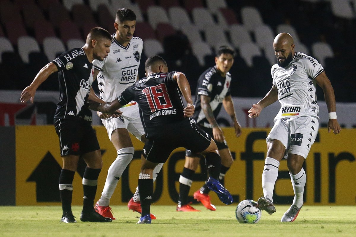 Botafogo's tweet photo. Fim de jogo. 

📸Vítor Silva/ BFR https://t.co/kSUct3h0Uc