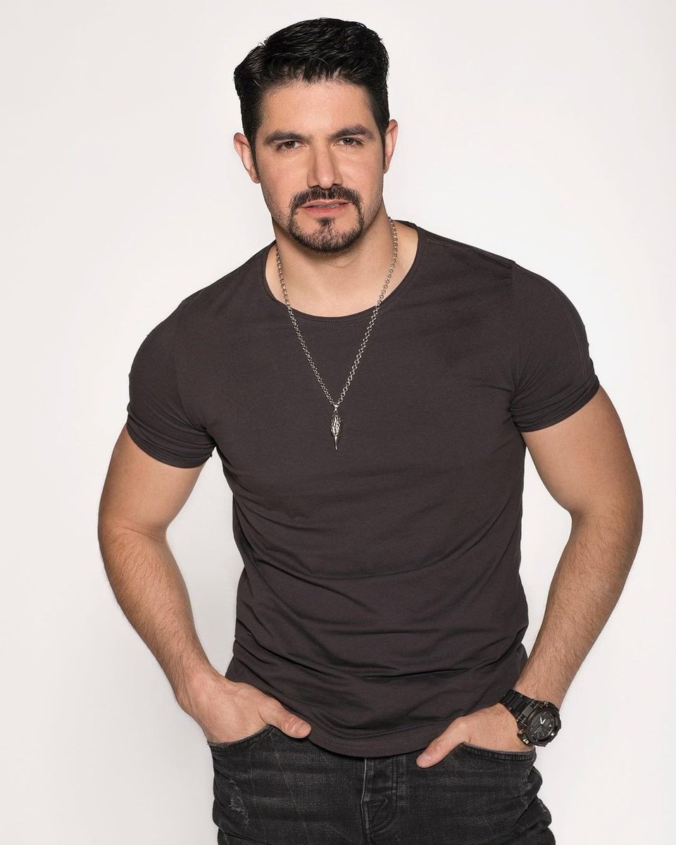 ElaGamecita's tweet photo. #ElDeivid #FalsaIdentidad2 ... Últimos capítulos!!!! Se va a extrañar mucho este personaje ... lleno de carisma , amistad, sentido paternal y lealtad... Espero verte pronto en nuevos proyectos @ppgamez . Se te quiere besos ❤ https://t.co/Xe0UKgK62I