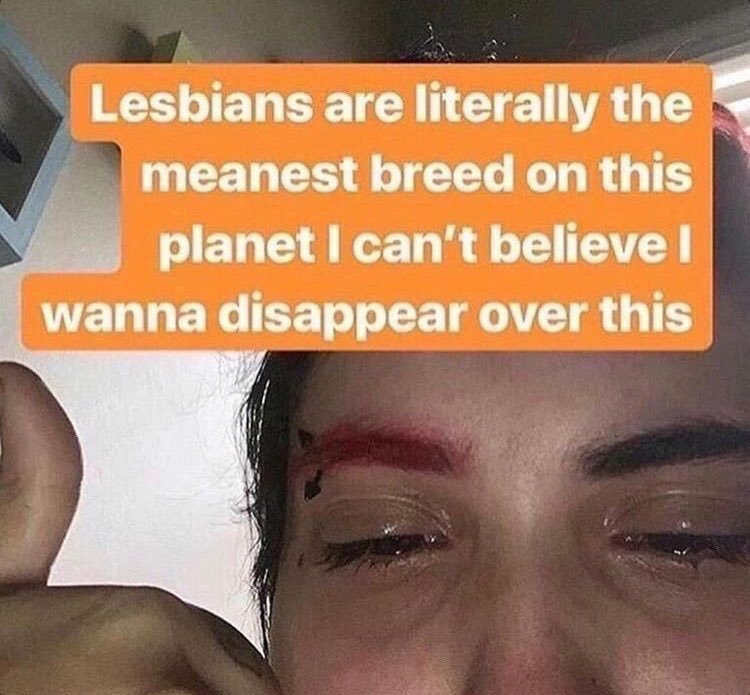 lesbian reaction pics ♡ (@lesbianreact) on Twitter photo 