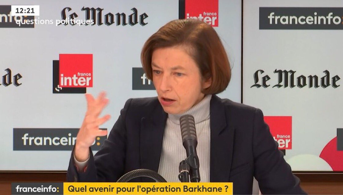 🎙"Je suis totalement à l'aise avec le programme que le Président <a href="/EmmanuelMacron/">Emmanuel Macron</a> a mis en œuvre en 2017 pour dépasser les clivages des partis politiques.
Qui a augmenté les minimas sociaux? Qui a dédoublé les classes? 
Qui a baissé les impôts des plus modestes?" <a href="/florence_parly/">Florence Parly</a>