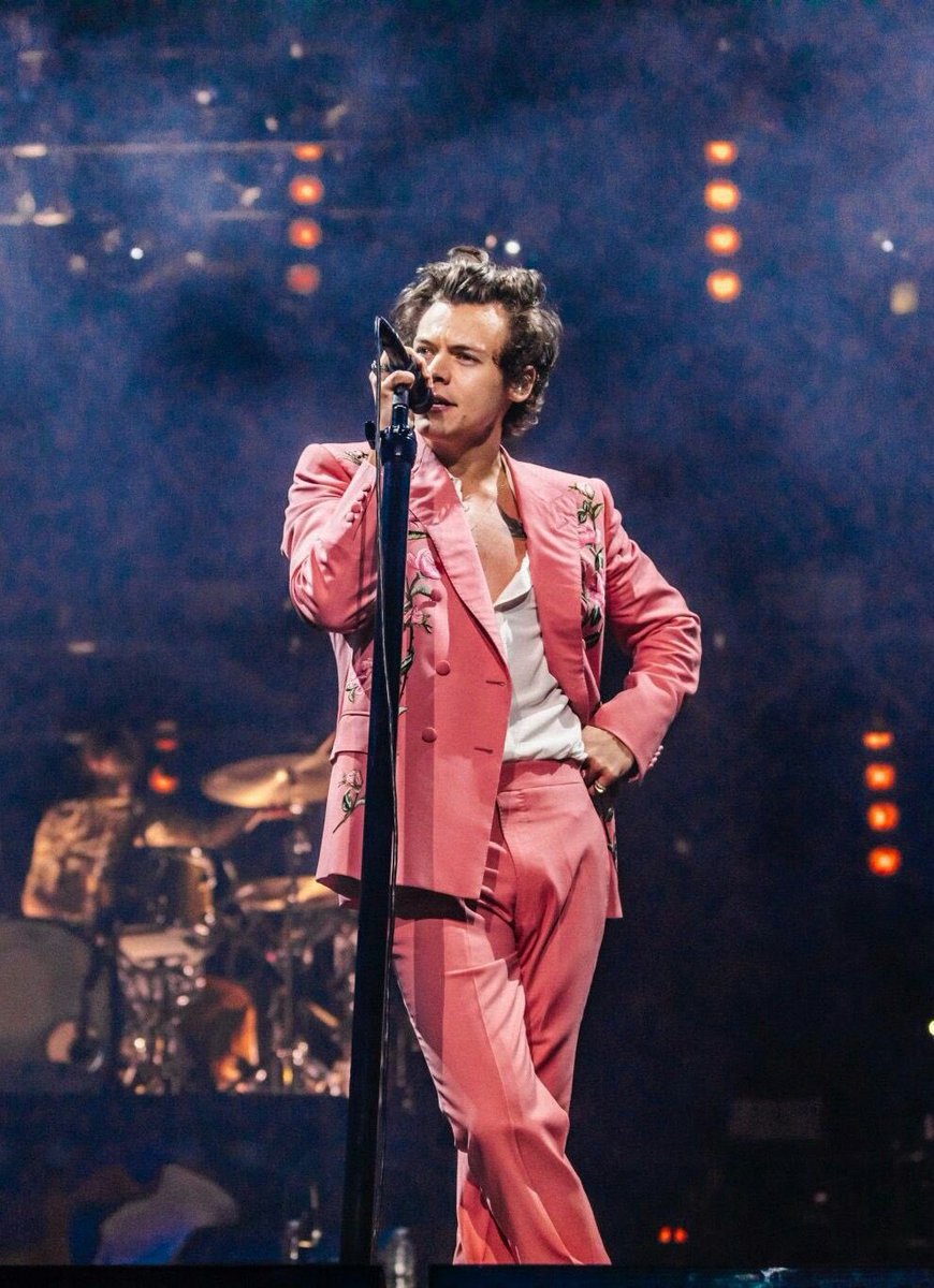 harrydinamicas_'s tweet image. dallas o ny

#StreamFineLine