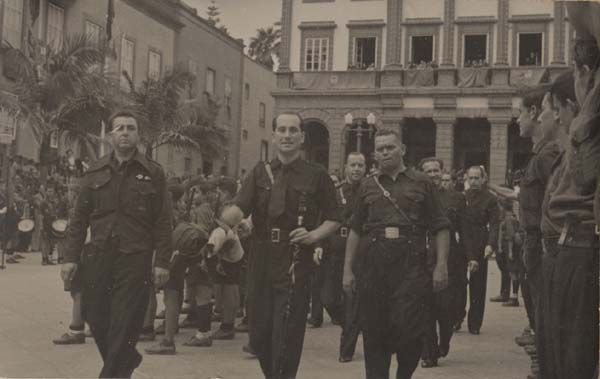 Following the Asturias crisis, right-wing groups arm and train private militias. The leading of these are the fascist Falange, who seek to upend Spain’s economic order, and the traditionalist Carlists. Although both anti-communist, these groups are ideologically irreconcilable.