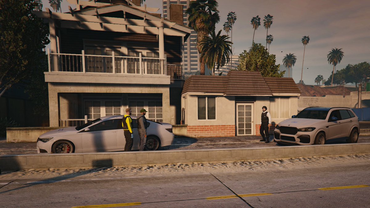 TD82Drumm's tweet photo. Crewed with @MP28SWRPC out on Roads Policing. Assisted by @AirServices_RPC for a FTS followed by a Large Class A/B seizure by firearms @ARV25_JackS https://t.co/5Fw2VXXzw5
