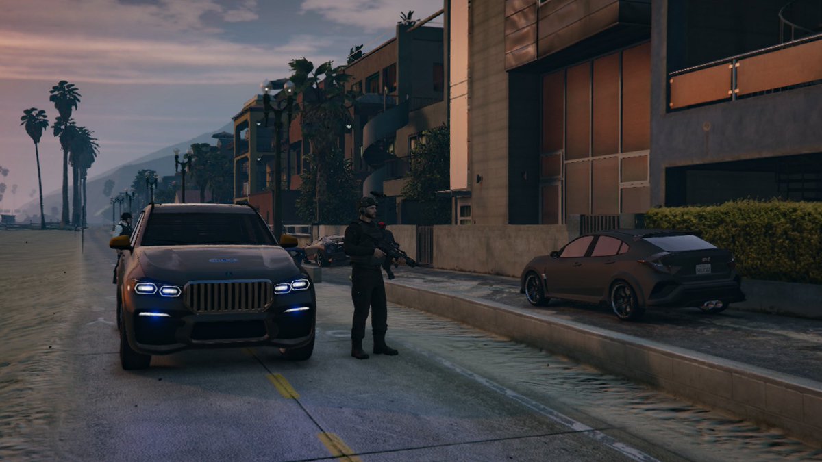 TD82Drumm's tweet photo. Crewed with @MP28SWRPC out on Roads Policing. Assisted by @AirServices_RPC for a FTS followed by a Large Class A/B seizure by firearms @ARV25_JackS https://t.co/5Fw2VXXzw5