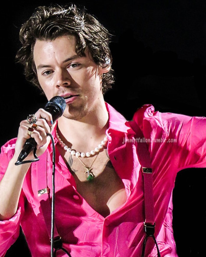 erosonlyangel's tweet image. FINE LINE ICONIC #StreamFineLine