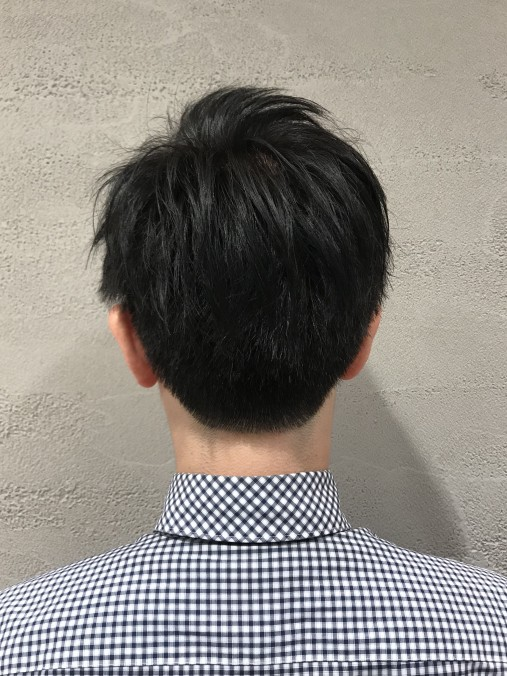 井上賢治 美容師 ヘアケアトレーナー 鬼教官 襟足の刈り上げは 首が長く見えてスタイルもよく見える 後頭部に立体感が出て 絶壁頭をカバーできる メンズ髪型 襟足 T Co Wjgtprbkkr T Co Qpdbzizi5n Twitter