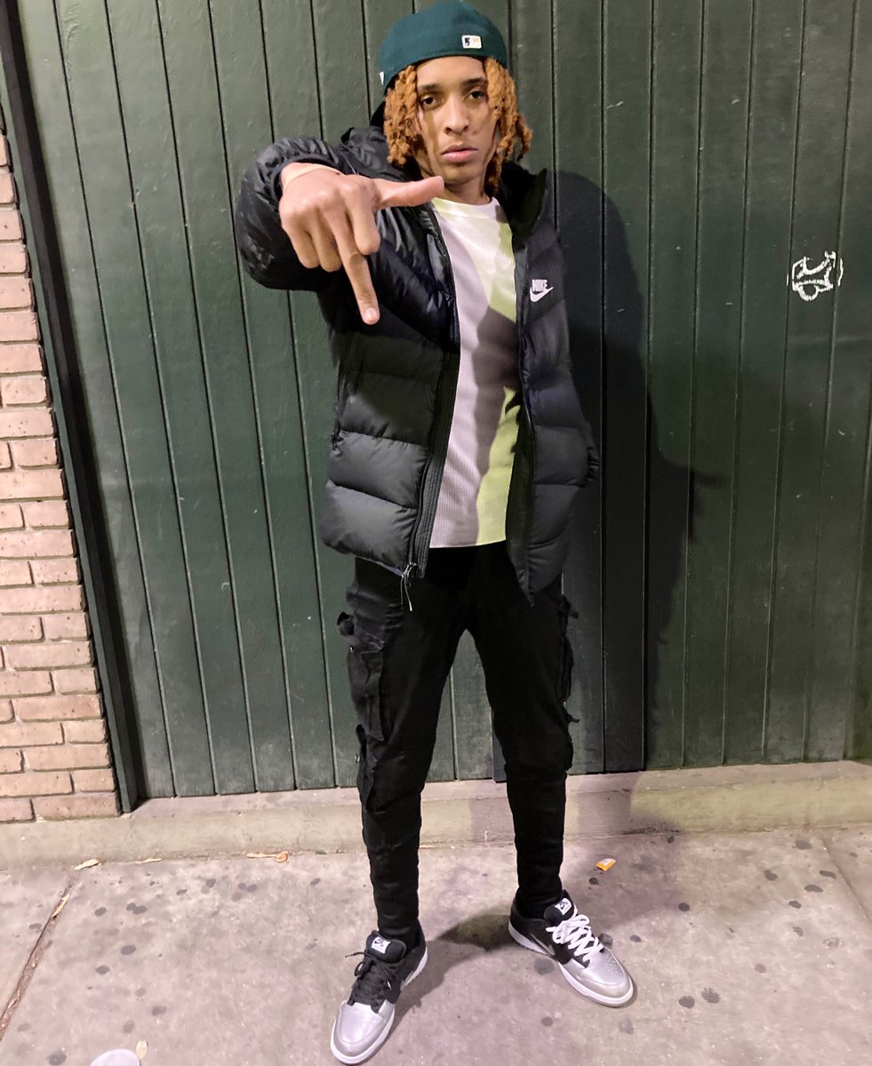 restbitty's tweet photo. play it smart cause either way i gotta win🖕🏽! #restbro #freekoon https://t.co/hHo7oh9SNo