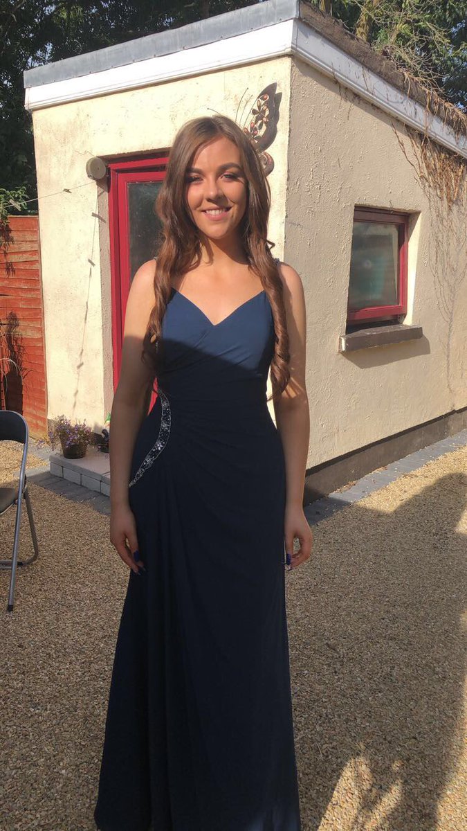 Hannaholeary00's tweet photo. Debs vs now

I see no difference https://t.co/N6jJLpASHM