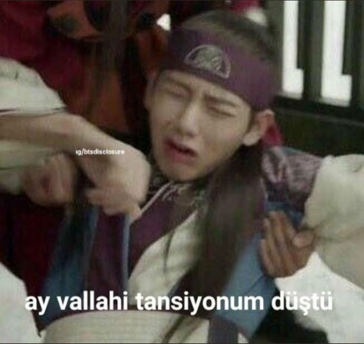 Lavinyalez's tweet photo. An itibari ile. Gerçi ben yanlışlıkla kabul etmişim de olsundu 😄#WhatsAppSilmiyoruz https://t.co/LQAPF13ghc