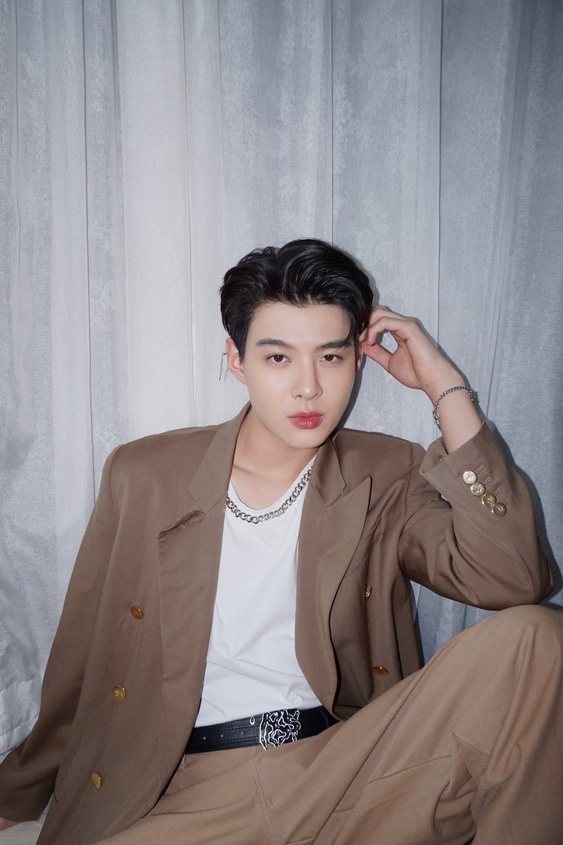 Saint_sup's tweet photo. 🍂 #Saint_sup #MingEr https://t.co/MRBhgBgwge