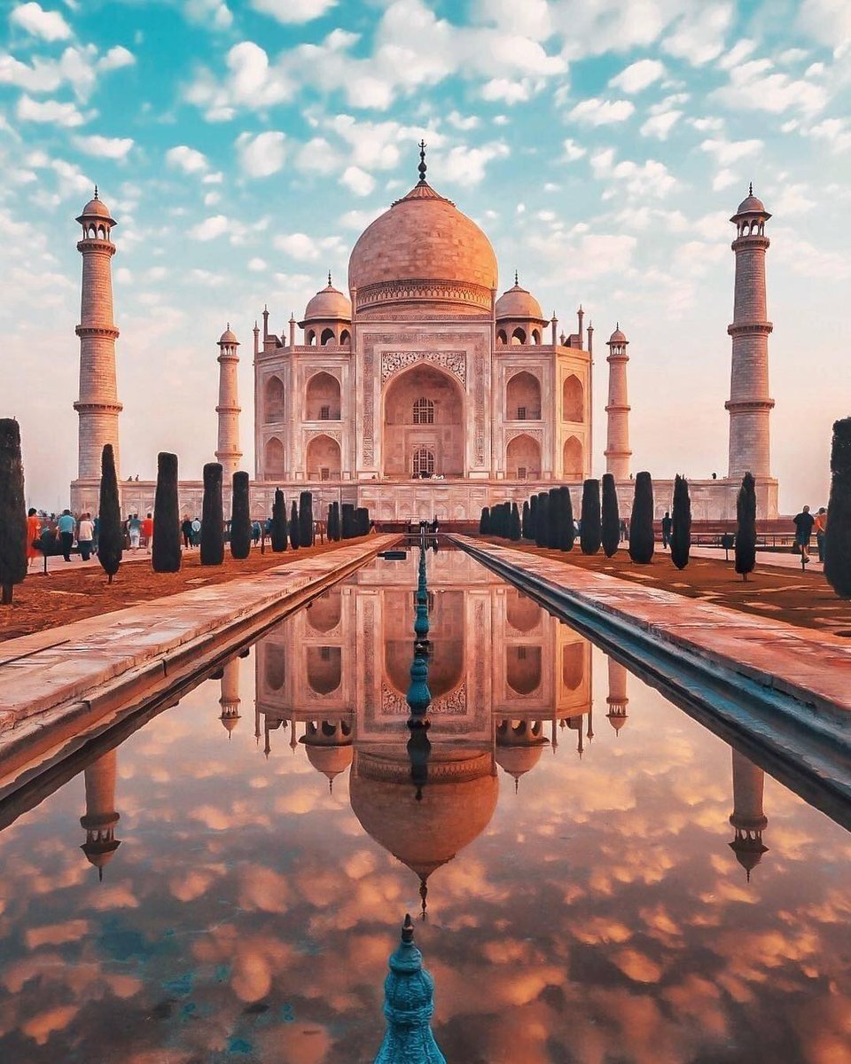 An architecture jewel, Taj Mahal, India 🇮🇳🧡