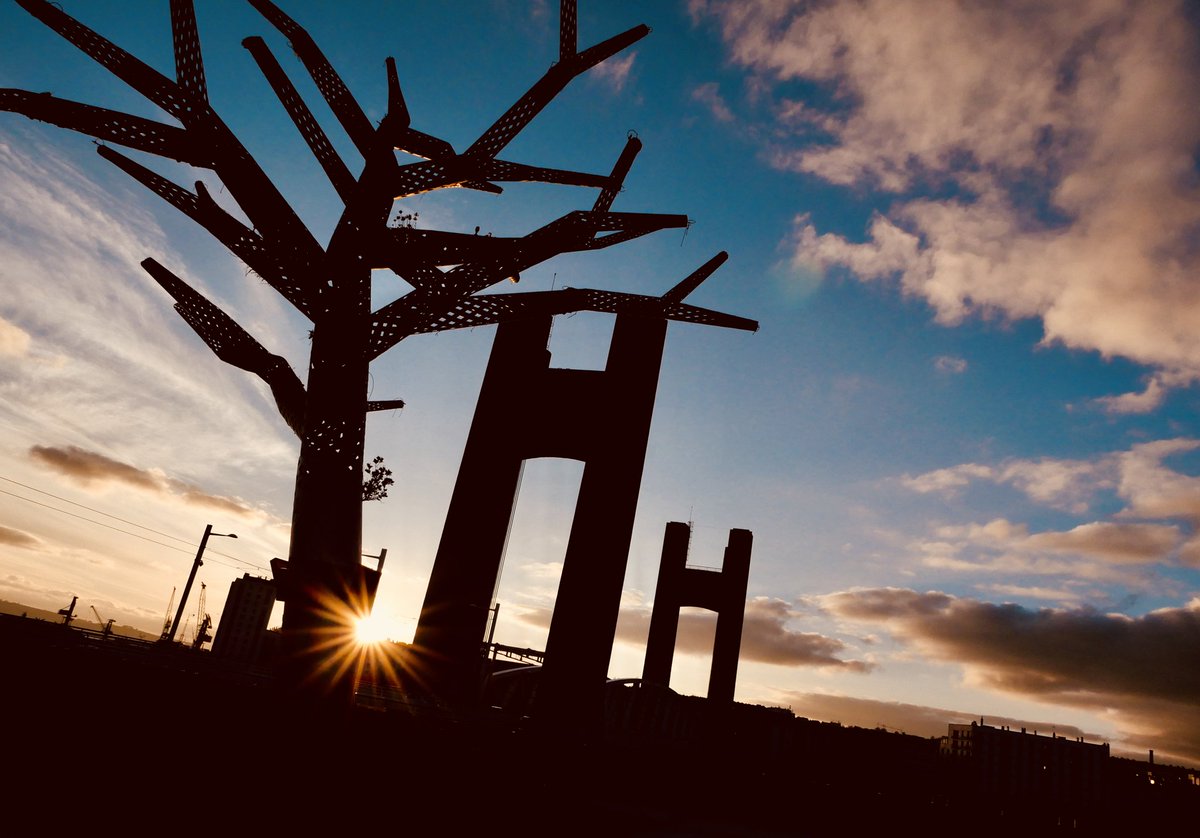 Benlefalher's tweet photo. Douceur d'un soir sans pluie... #breizh #brestbretagne #sunset https://t.co/rutZvIXiYZ