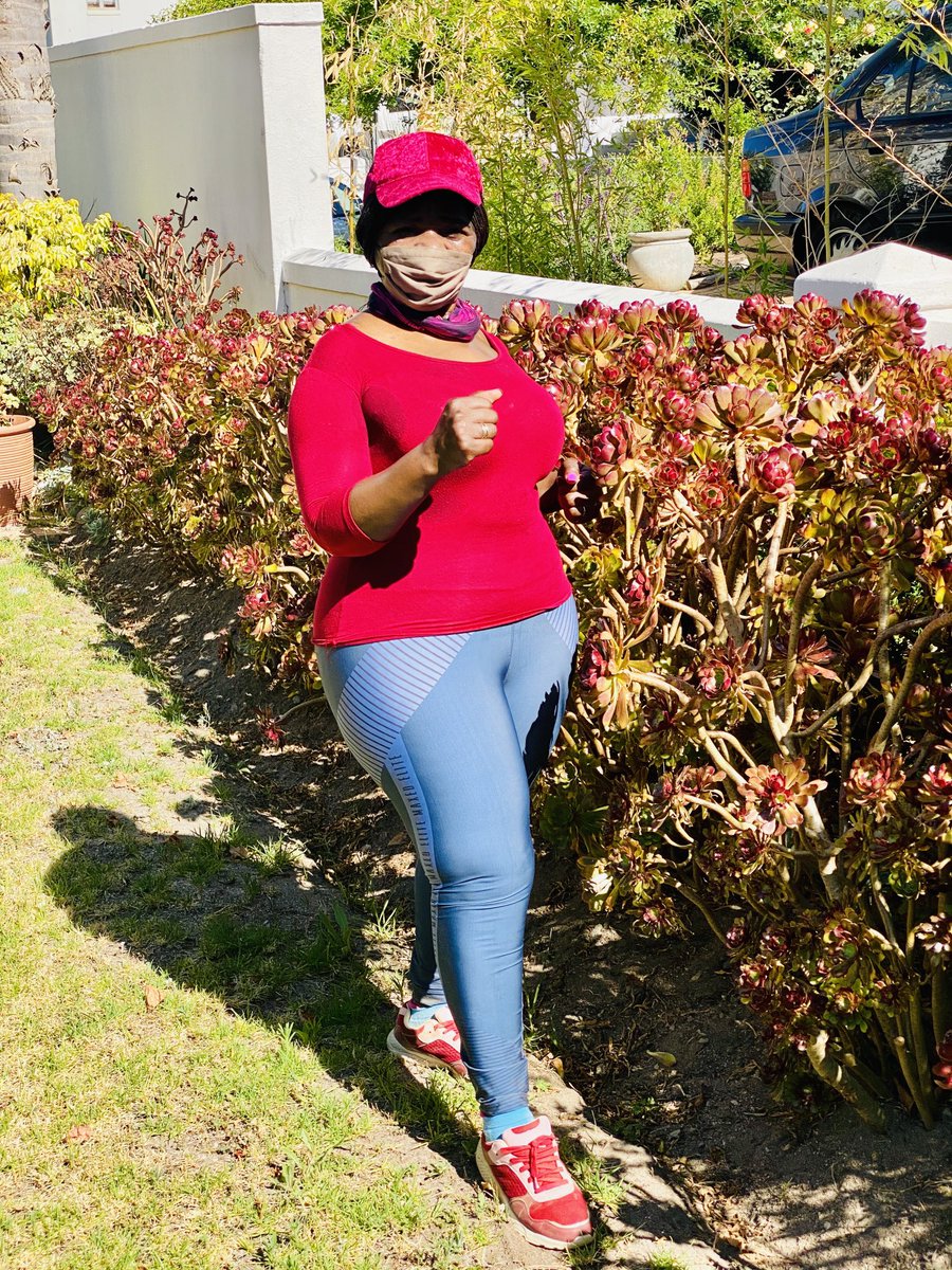 ThuliMadonsela3's tweet photo. #Day17of66 in #WalkingDTalk on #IntegratedWellbeing done and dusted #SuperGrateful 🙏🏾👍🏽🌻 https://t.co/ggnWavWviz