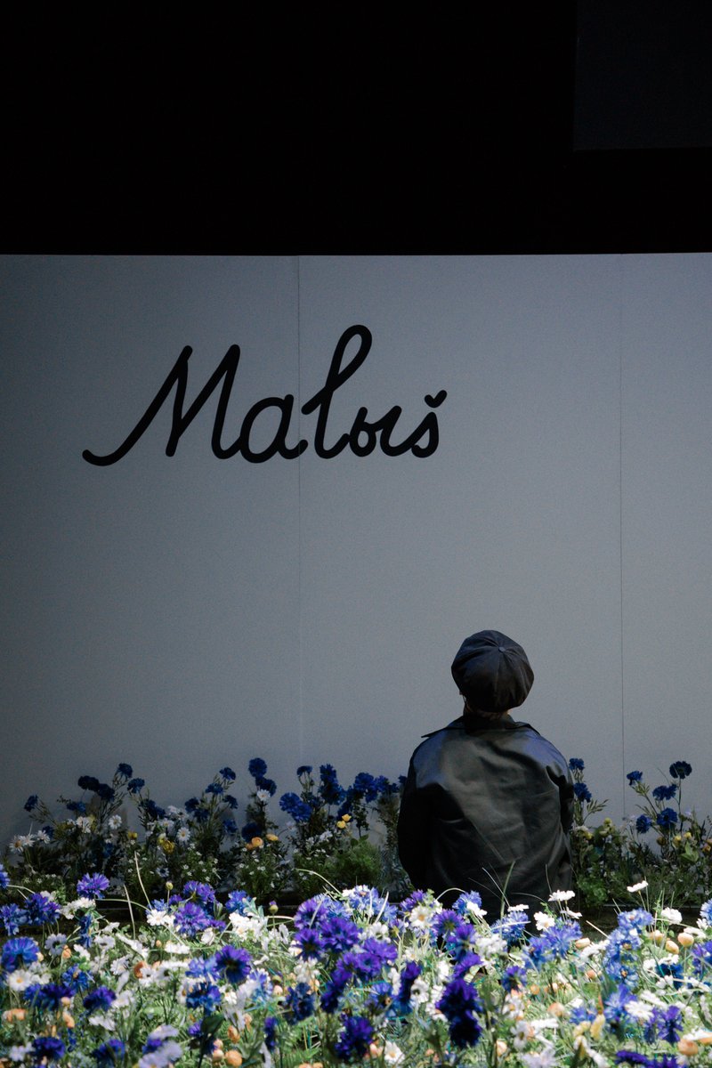 Mums ļoti priecīgi iesācies rīts. "Kilograms Kultūras" ziemas balsojumā kategorijā "Teātris" izvirzītas gan izrādes "Dēmōns" un "Malыš", gan kategorijā "Kultūrvieta Kurzemē" pats teātris! Priecājamies par atbalstu! Balsojums notiek līdz 22. janvārim! lsm.lv/kgkulturas/bal…