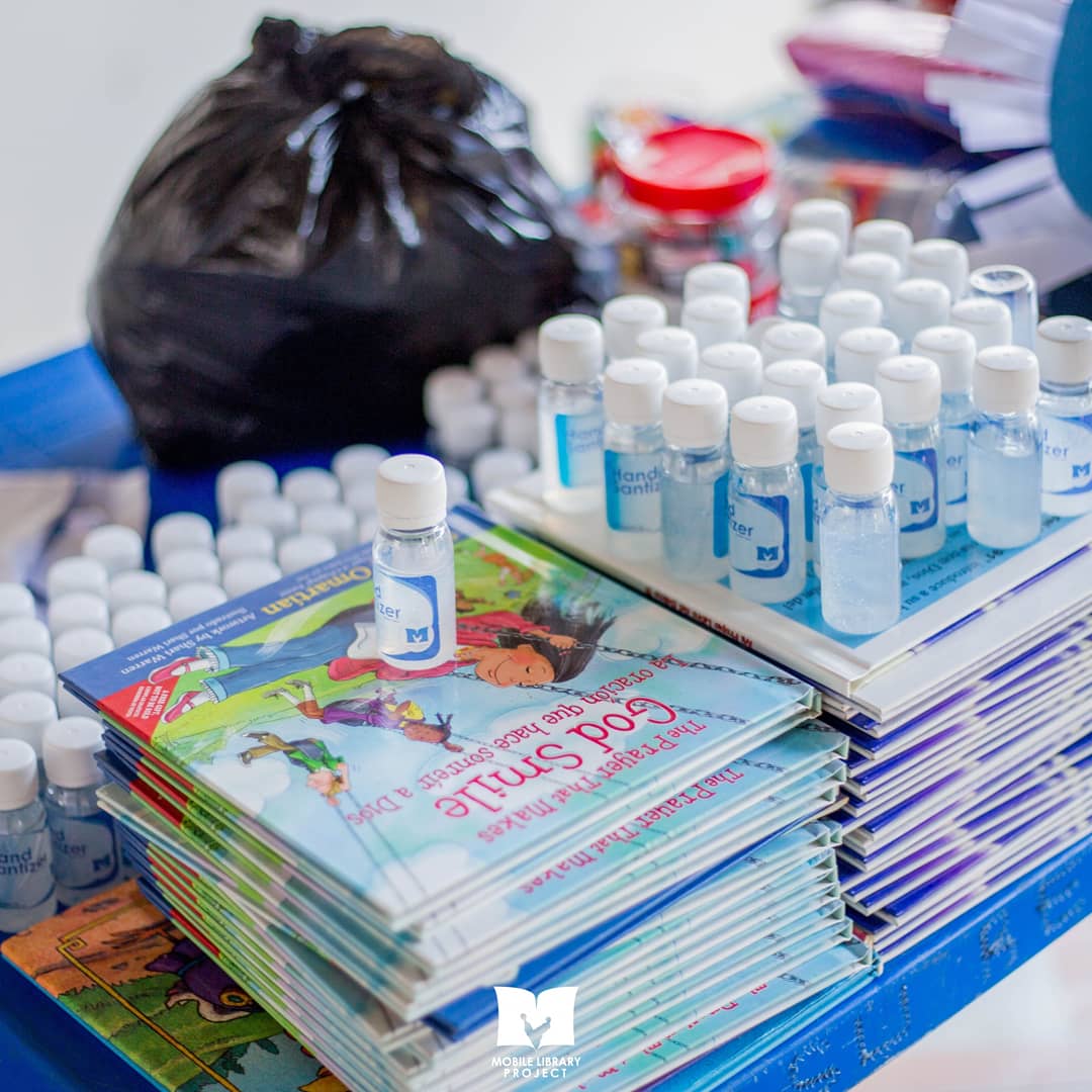 YaaWodenya's tweet photo. These are some photos from Mobile Library Project's #festivefiesta2020.
Kindly check out more on our website, https://t.co/Son4J7WbLo.
#mobilelibraryproject #newyear2021 #stayhome #noshake #fightoverfear #boadaakye #readwithus #readwide https://t.co/IKUpPey3h8