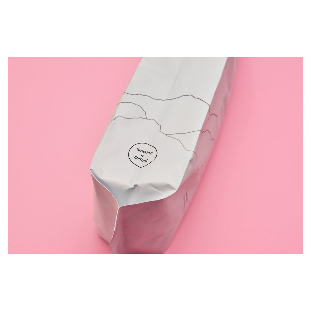 roasted in Oxford, delivered direct to you!
.
our online shop ships every Mon - Fri with next day delivery options available 🚲
.
never be short of a good brew!