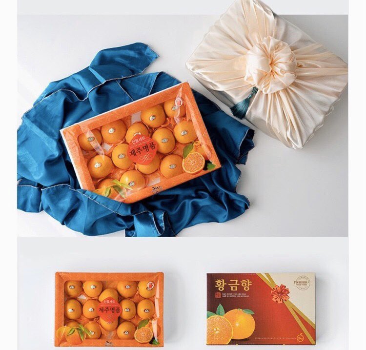 Maica415's tweet photo. Flower Balloon as beautiful as Yejin 💐😍 and Oranges especially ordered from Jeju 🍊🍊 from Team Orenji PH for our queen, Son Ye Jin. 💕

Hope our love and well wishes reach her too! She deserves this and so much more! 🥺
Happy Yejin Day! 🍊💕

#HappyYejinDay #YEJIN0111 https://t.co/jKEF2pPD2f