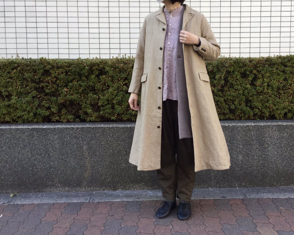 Nest Robe Kobe Twitterren リネンウールコットンテーラードワンピースコート Beige Ink Black 53 000yen Tax メンズの三つ揃えをイメージしたワンピースコート スッキリとしたシルエットのパンツに合わせて メンズライクなコーディネートに仕上げました