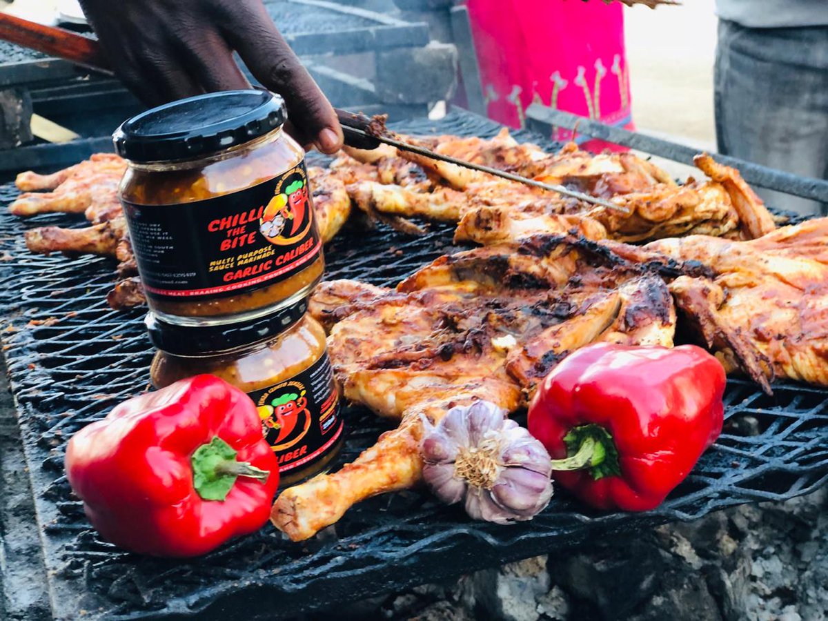 _laideejuju's tweet image. Fafatsa your taste buds with this #chillithebite marinade sauce🥵🥵🥵🥵
Meat 🥩 is not meat until it meets 🌶 the bite baby! 💃🏾 💃🏾 💃🏾 💃🏾
Try it... You won't be disappointed ‼️
DM @Chillithebite1 for prices 👌🏾
