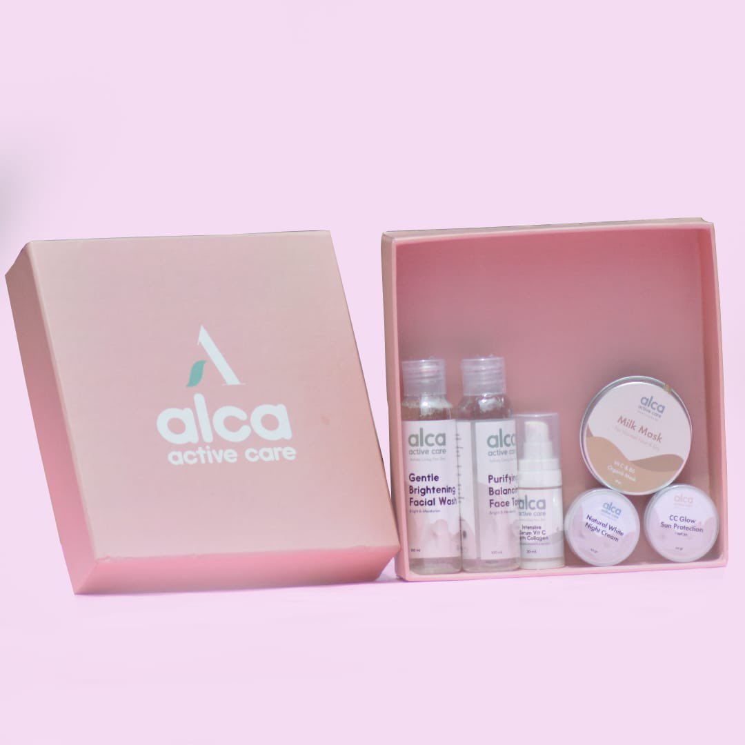 AlcaActiveCare's tweet photo. Gift box Alca Active Care gemes gini ready di shopee guys! ✨🤍 

Grab it fast!
https://t.co/po0fmJv0bi

#AlcaActiveCare
#AlcaCare 
#supportbrandlocal
#skincareroutine 
#packaginglucu https://t.co/V71Qprieo0