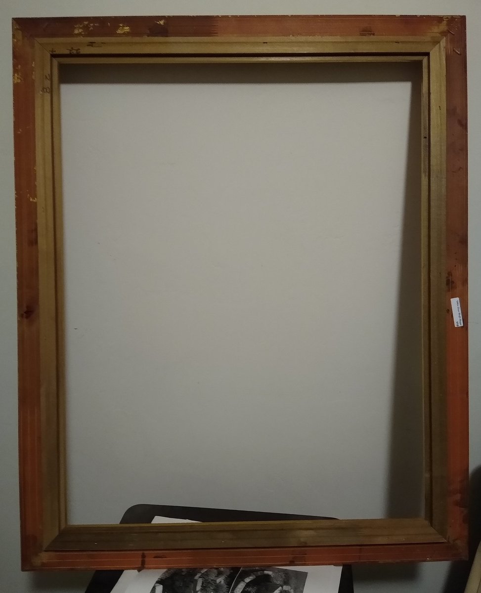 ShawnInArizona's tweet photo. #LilHelp?

I scored this vintage frame on the cheap

It's old, at some point someone added an inner border. My wife held it up to her Mother's (RIP) painting and it fits

Anybody know a framer? They have to be really good because it's going to be a surprise &amp; TBH I'm broke af 😭 https://t.co/xTGk4qjPgp