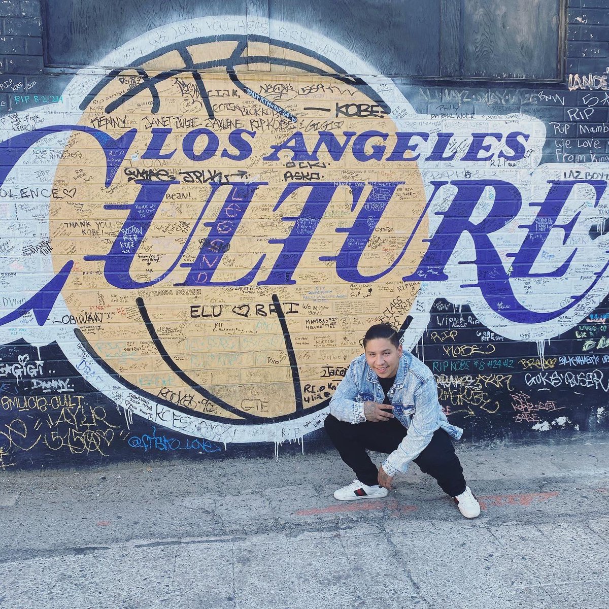 4mobMindless's tweet photo. RIP KOBE 8/24 4EVER https://t.co/xmnCAMZJBd