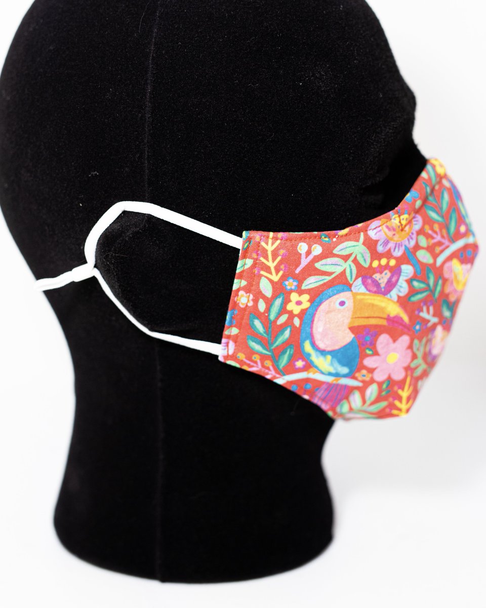 modmasks's tweet photo. Hi! My name is Veronica, and I make comfortable, cute custom face masks. Check out my Etsy shop! (Link in bio) https://t.co/nalqKX3WGF