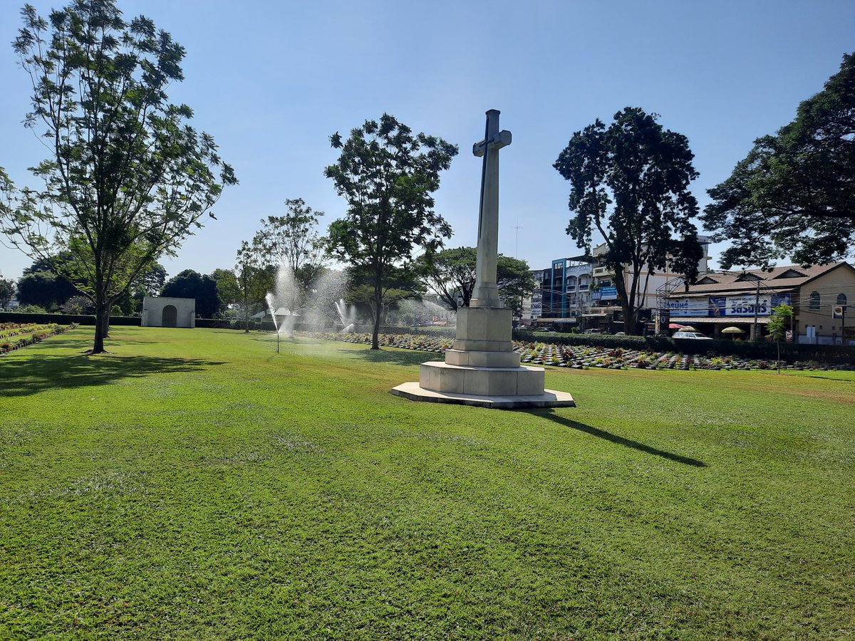 KanCwgc's tweet photo. I haven't seen a single visitor this year and have the cemetery to myself this morning so a good time for some irrigation maintenance #kanchanaburiwarcemetery #OurWorkContines @CWGC https://t.co/o5XmvlXj3y