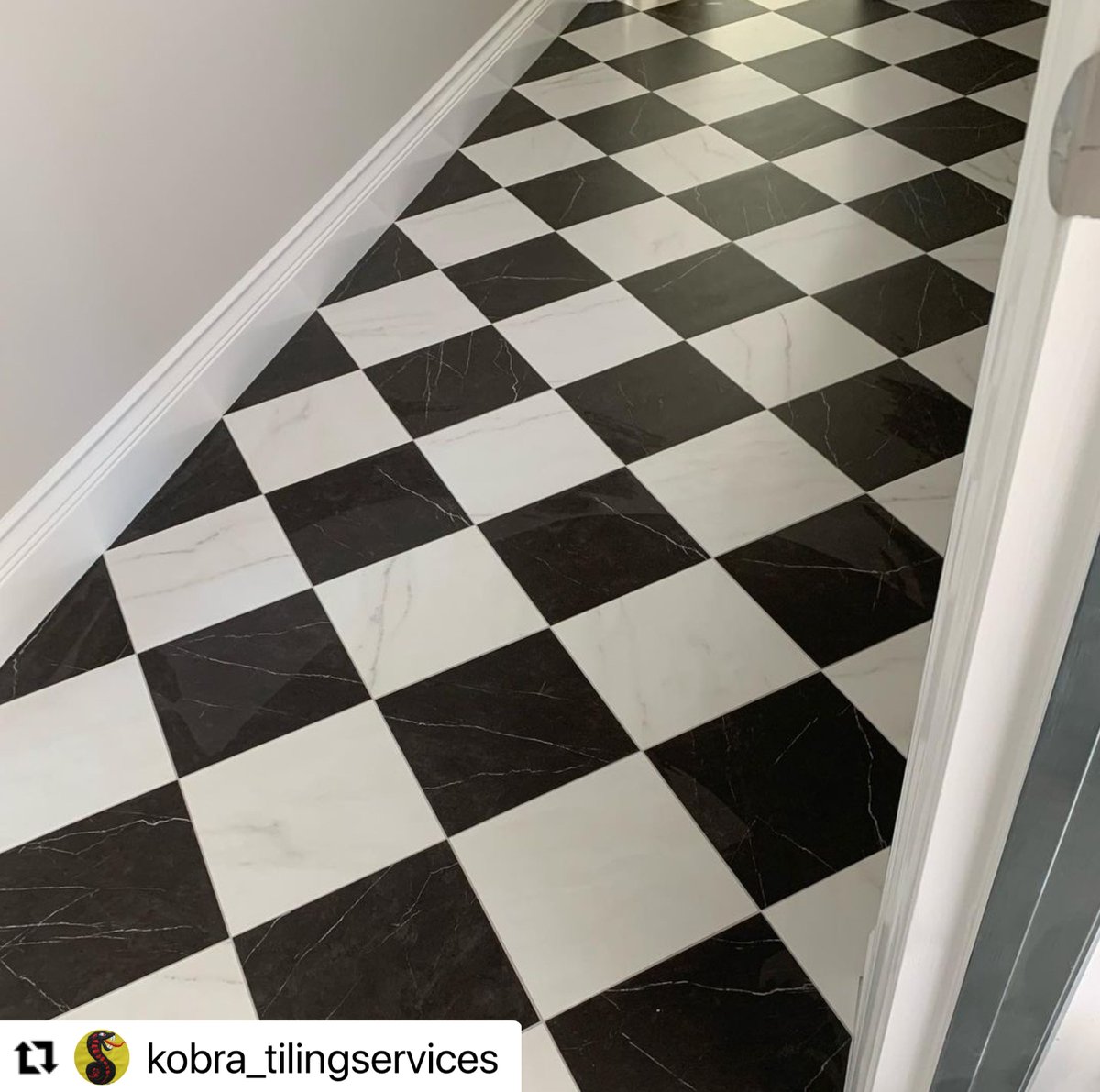 LaticreteAus's tweet photo. #repost from @kobra_tilingservices
. . .
"Finishing this job with checkerboard 300x300 - 115sqm, all epoxy grouted #spectralock @laticreteaustralia"
- Thanks for the mention, and well done on completing this great flooring job!👍👍 https://t.co/F83MUrha3R