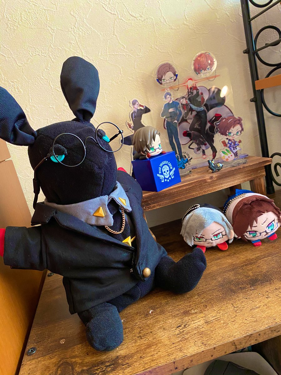 rotorunrun's tweet photo. 遂に入間概念ぬいが完成致しました🐰
ぬいも服も頑張って作ってみた🚓💨

#ヒプマイ手芸部 https://t.co/kSwQsisRc9