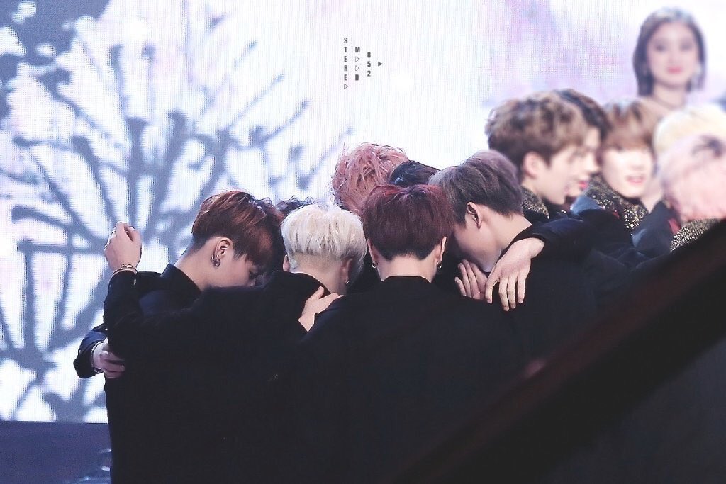BellGOGOGOT7's tweet photo. 新しい道へ進む事おめでとう。

GOT7という名が残るのか

今まで歌われていた歌が歌い続けられるのか

今現在GOT7として共有されてるコンテンツは今までの退社したグループを見るときっと残るだろうけど

今後の7人の活動がどうなるのか

不安はたくさんあるけどアガセは応援してるよ🐥

#GOT7FOREVER https://t.co/iAq8C5O2Z9