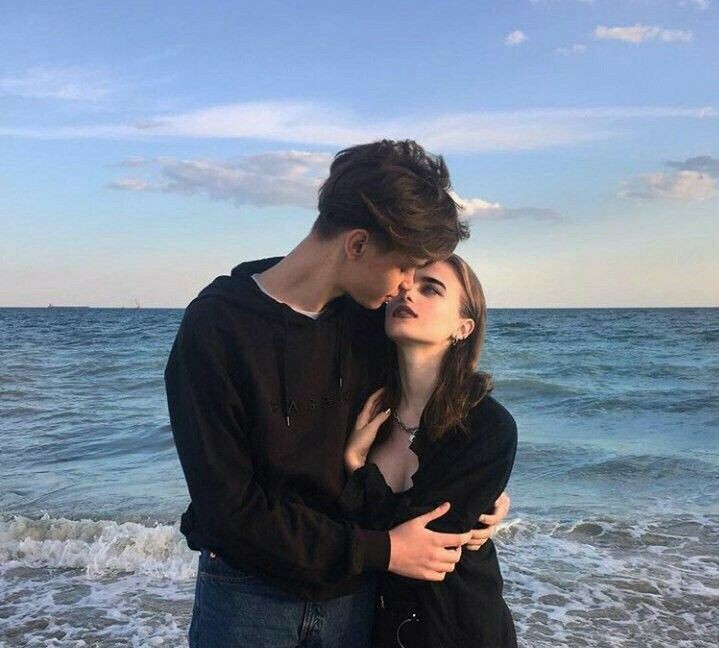 97+ Awesome Tumblr Aesthetic Couple Photos