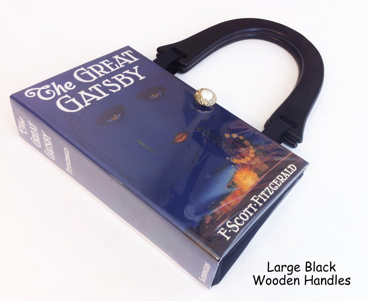 NovelCreations's tweet photo. The Great Gatsby Recycled Book Cover Purse - 1920s Theme Party - Daisy Buchanan Costume Accessory - Roaring Twenties Accessory - Book Purse https://t.co/7rjw2x4Hlg #booklover #Etsymntt #bookpurse #TrendingItems https://t.co/oA4pBMzRnW