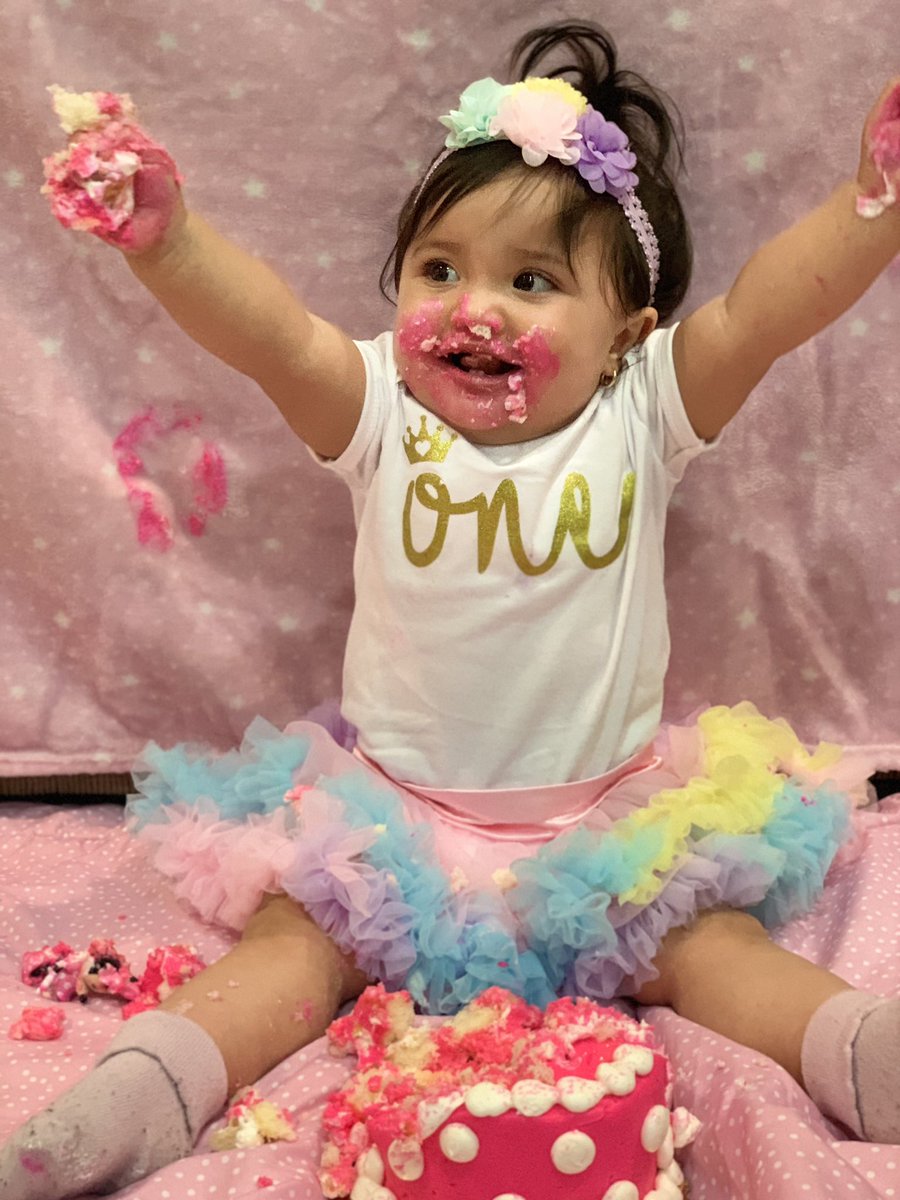 angelinamariie2's tweet photo. Might as well post these here too 🤷🏻‍♀️🥰 cannot believe she will be 1 in four days.....💕🎀 https://t.co/busqf8h9nb