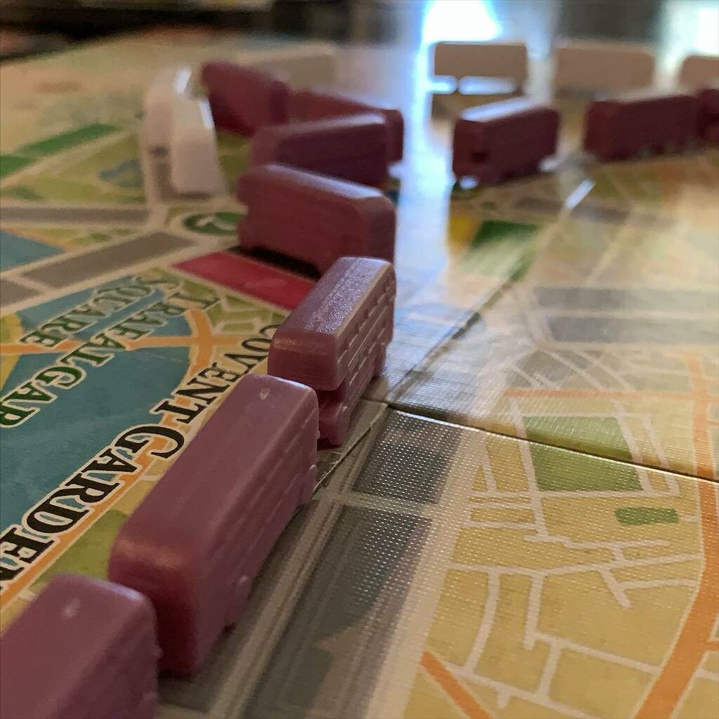 thegamesplainer's tweet photo. Game 35/2021 #andyetanotheryearofgames #tickettoridelondon #daysofwondergames #bgg #boardgames #boardgamegeek #boardgamesofinstagram #tabletopgames #gamenerd #juleswonagame https://t.co/XvHTqYmXhi https://t.co/m7jqr7oFSX