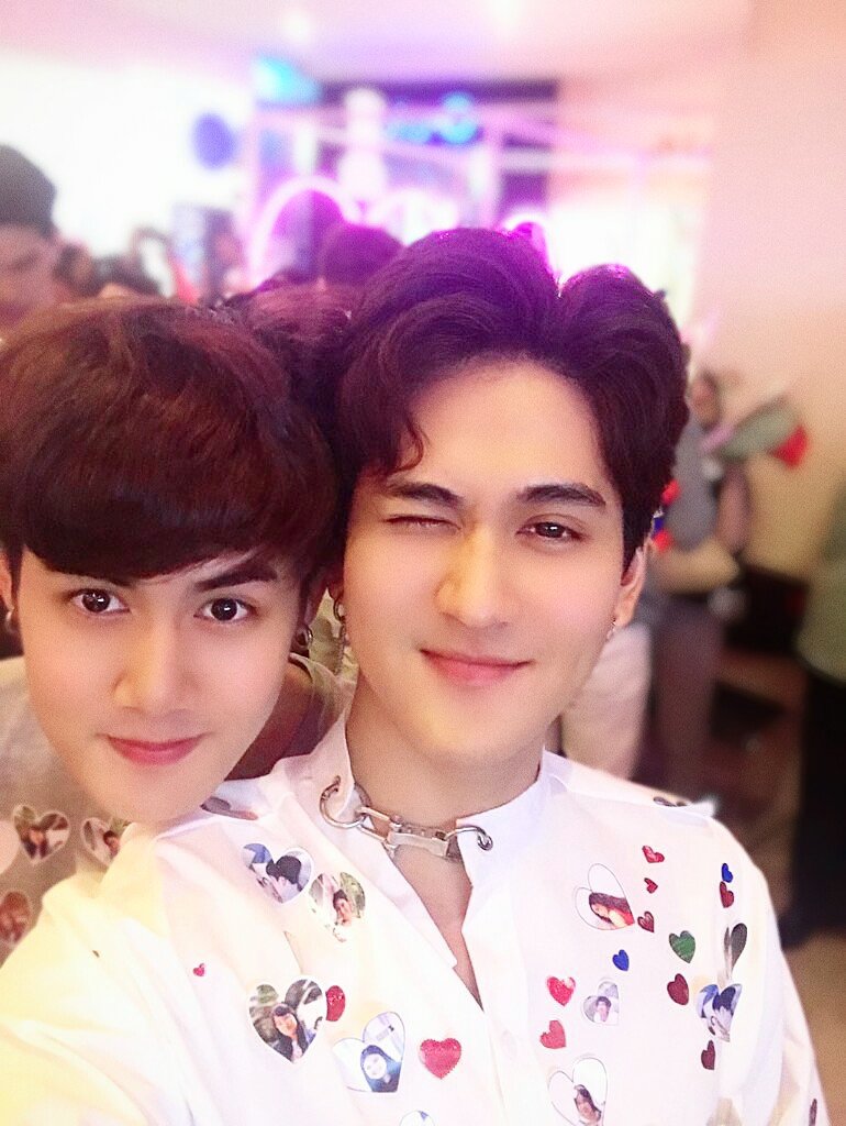 _be_yourgirl's tweet photo. ชวนกัปตันแล้วกัปตันไม่มาค่ะ
เลยมาชวนชาวด้อมแทน (ฟ้องๆ)
#แบงค์โบ 
#ชวนด้อม25มาเล่นทวิต https://t.co/Qr3B7JvWui