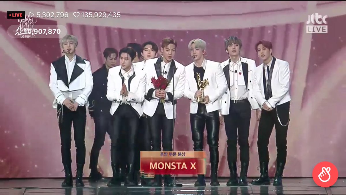 RedHome13's tweet photo. (2018) 33rd GOLDEN DISC AWARDS
ππππππ π - 'DISC BONSANG'
#MonstaXBonsang
#MONSTAX #λͺ¬μ€νμμ€
#MONSTAX_DiscBonsang
#MONSTAXatGDA2019
@OfficialMonstaX https://t.co/249y2dNUGg