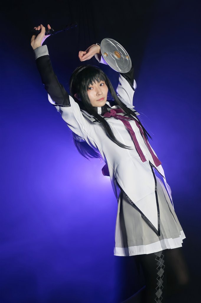 ゆりまさん パチンコ好きなお姉さん 私の戦場は ここじゃない 魔法少女まどかマギカ まどマギ10周年 暁美ほむら コスプレ