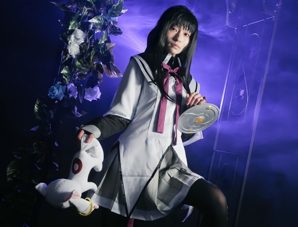ゆりまさん パチンコ好きなお姉さん 私の戦場は ここじゃない 魔法少女まどかマギカ まどマギ10周年 暁美ほむら コスプレ