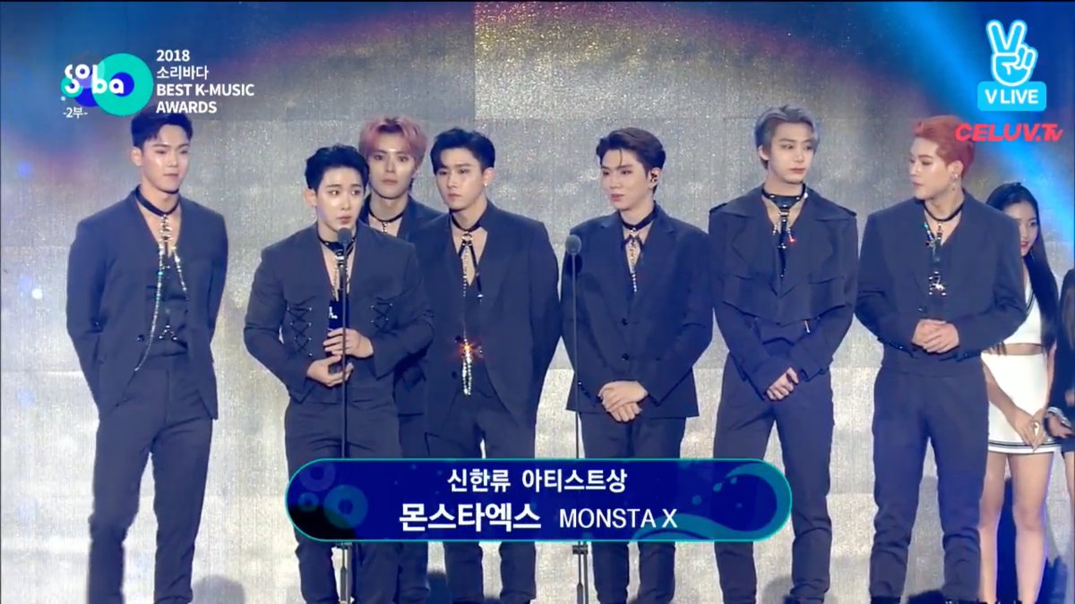 RedHome13's tweet photo. (2018) 2nd SORIBADA BEST K-MUSIC AWARDS
𝐌𝐎𝐍𝐒𝐓𝐀 𝐗 - 'BONSANG AWARD'
#MonstaXBonsang
#MONSTAX #몬스타엑스
#MONSTAX_BonsangAward
#MONSTAXatSOBA2018
@OfficialMonstaX https://t.co/dLTjkihaSx