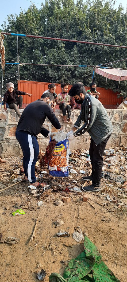 vrikshit's tweet photo. "They went for prashad, vrikshit went for aashirwad"

Location : Prachin Kali Mata Mandir, Deepali Chowk Delhi 

With this we have transformed more than 200 locations in India ❤🇮🇳

@SwachhBharatGov @MoHUA_India @narendramodi @ArvindKejriwal @LtGovDelhi 
#SwachhBharat #swachDelhi https://t.co/olVHsUkOe1