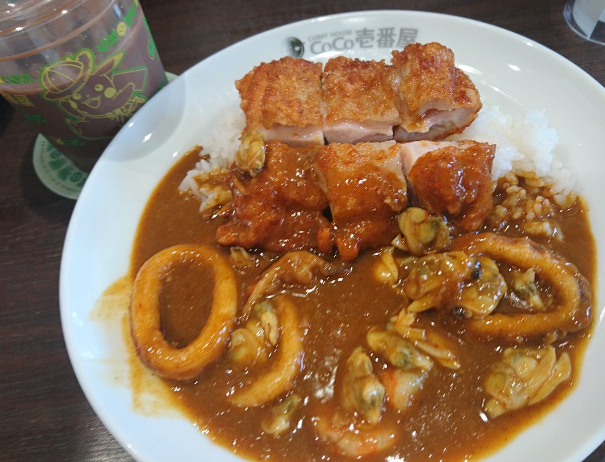 Omelette 海の幸カレーパリパリチキントッピング３辛 コースター欲しさにココアも頼む モルペコか Coco壱 お昼ごはん ポケモン