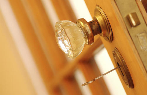 our security and huge quietness is our basic concern, your #insurance is pivotal, and our #locksmiths guarantee the most secure #locks. bit.ly/2LlVJbN #Tampa