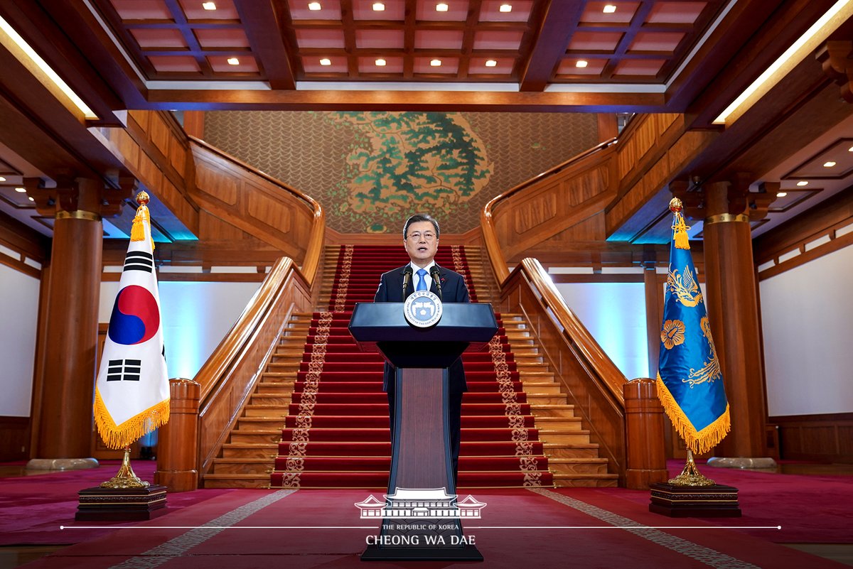 TheBlueHouseKR tweet picture