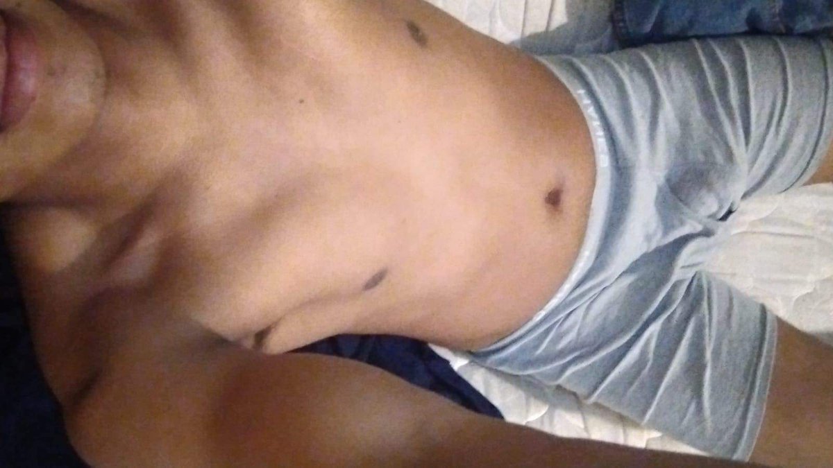 ExibeteP's tweet photo. Alfredo ortiz 
#exibete #heterodesnudo #HeteroEngañado #HeterosCuriosos @ExibeteD https://t.co/qKrN3IRz9h