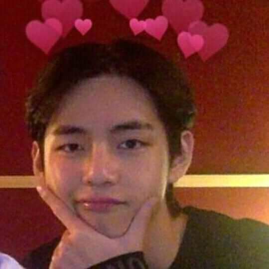 Taehyung's exposed forehead : a dangerous thread