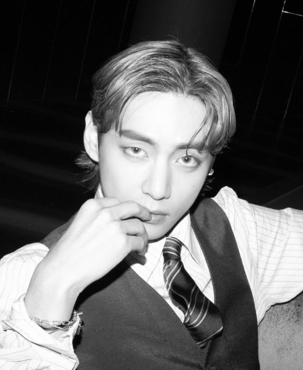 end--- I believe in KIM TAEHYUNG's exposed forehead supremacy.