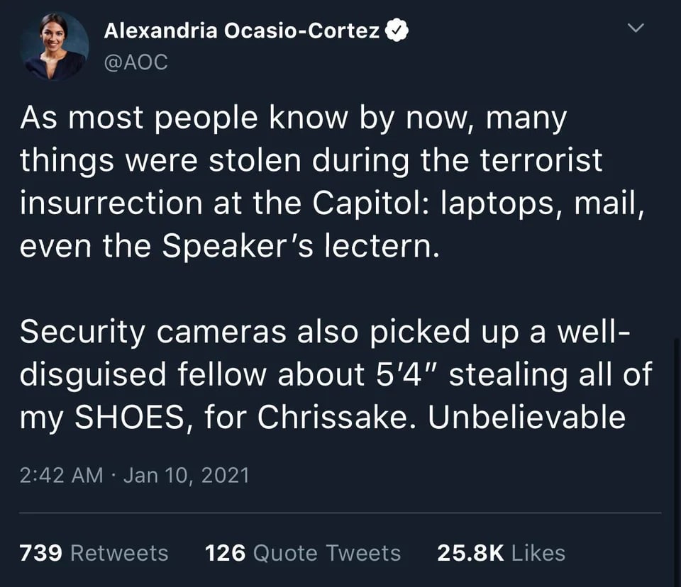 MarlowNYC's tweet photo. 😂 https://t.co/uBFrqCicbc