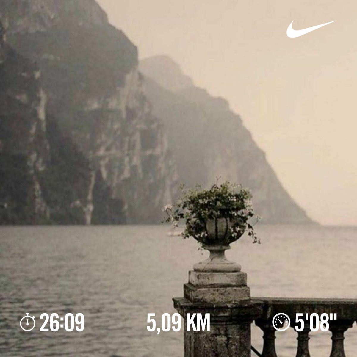 SweetLoveTFM's tweet image. Today im also starting the #30DayPlankChallenge ... wish me luck lol
#RunningWithTumiSole