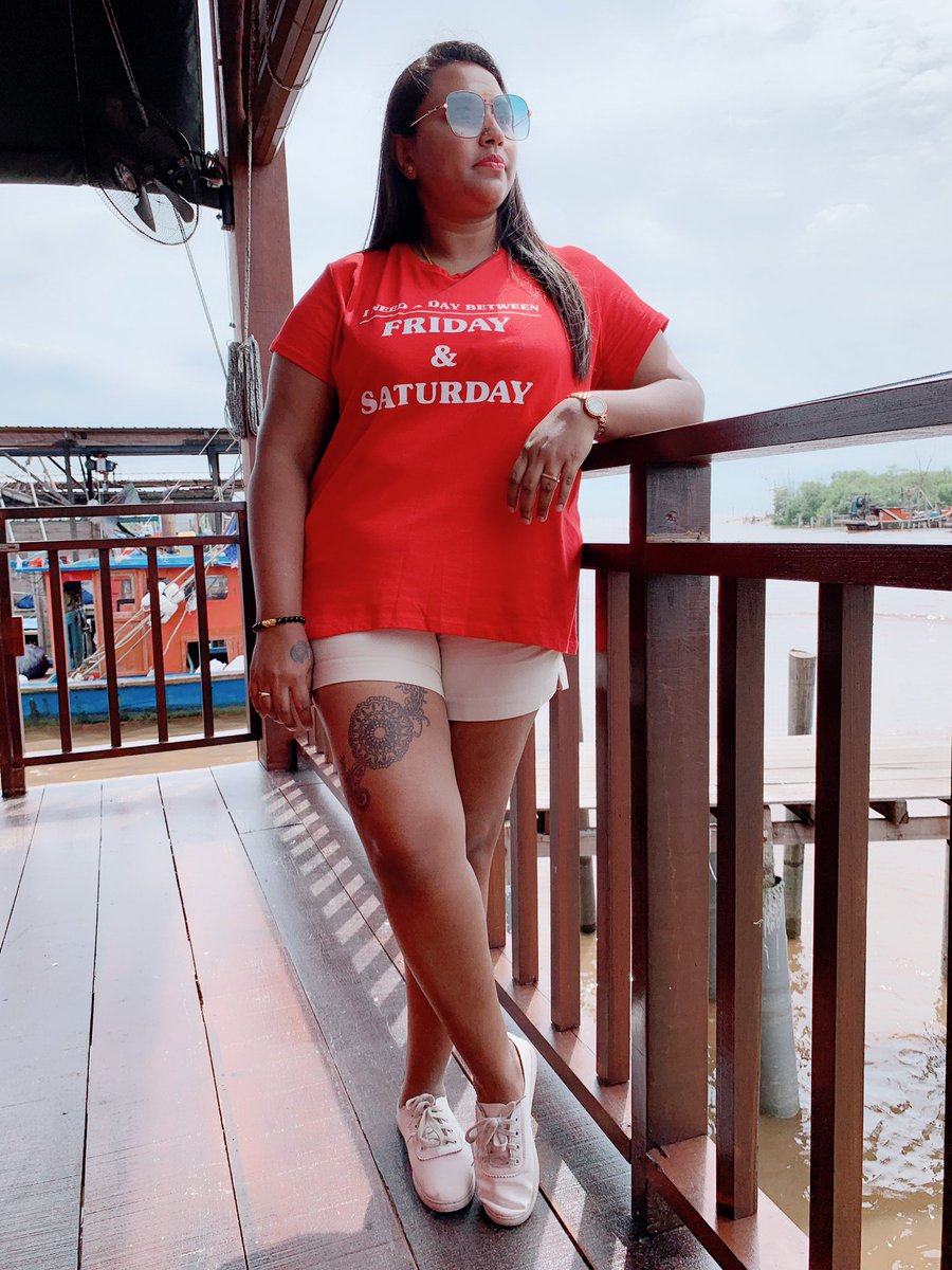LAMYA1706's tweet photo. More SelfLove this 2021 ✨ https://t.co/mW7GR29L6n
